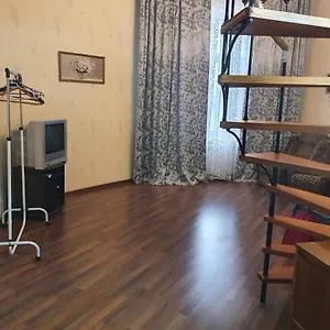 https://kiev-mihailowski-pereulock-9.hotels-of-kiev.com